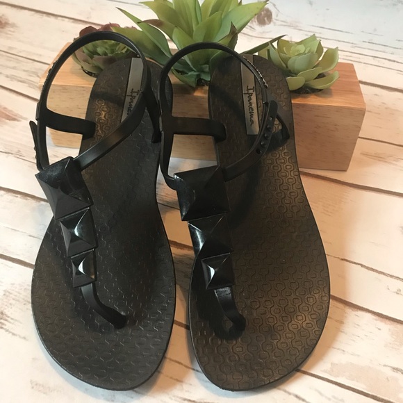 ipanema jelly sandals